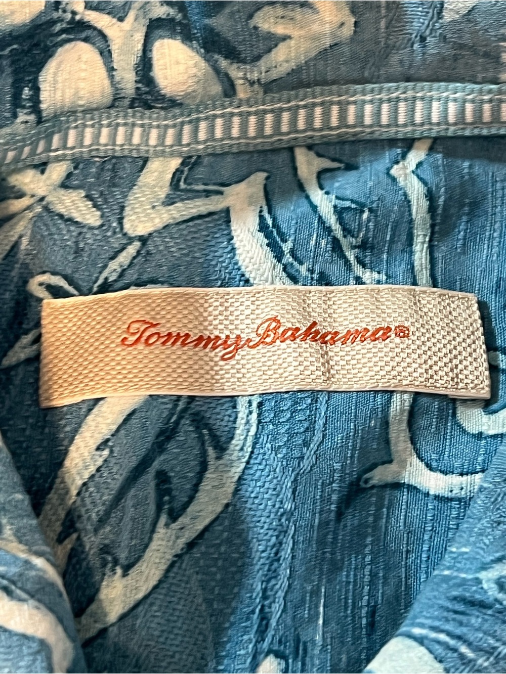 Tommy Bahama Teal Blue Floral Short-Sleeve Button-Down Shirt 100% silk - Picture 2 of 6